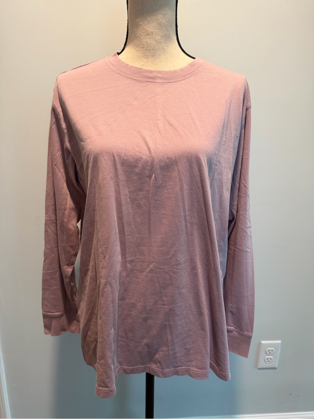 Lululemon Back Seam Purple Long Sleeve T Shirt Women’s size Large